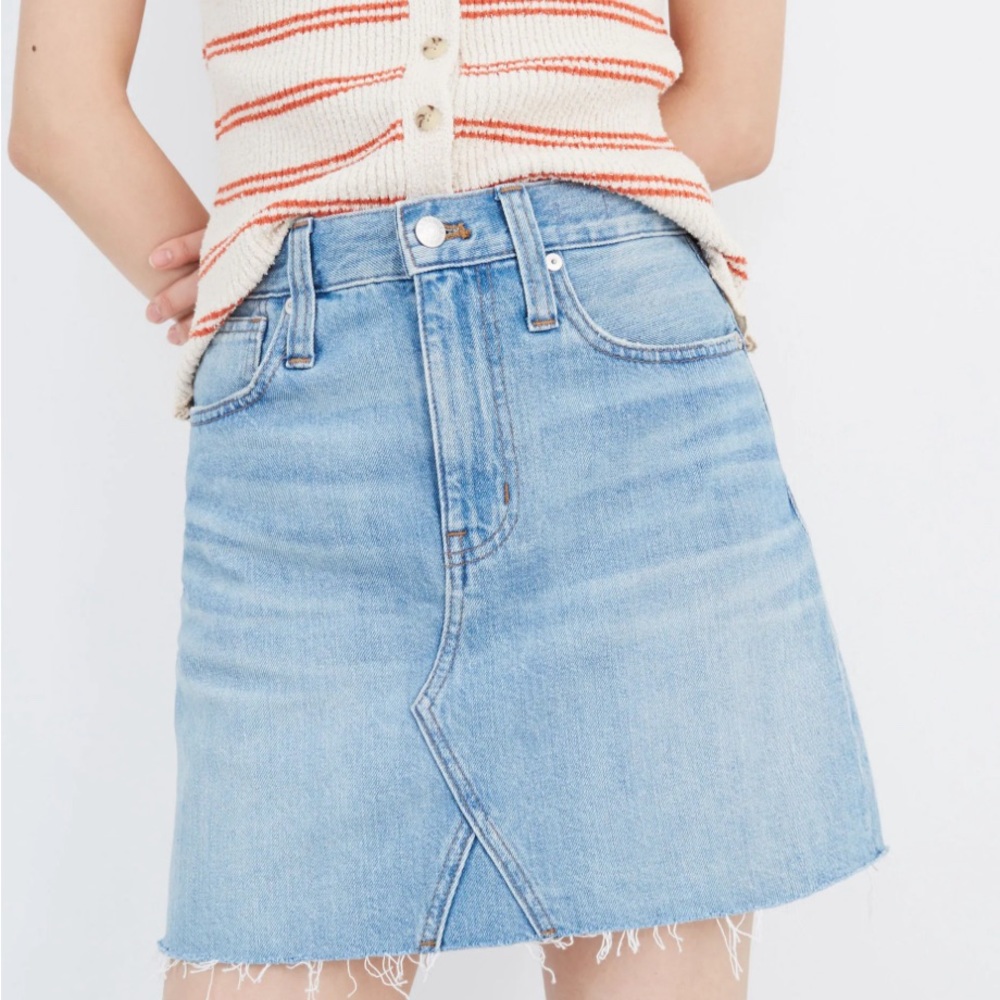 Madewell Rigid Denim A-Line Mini Skirt in Lovell Wash size 30